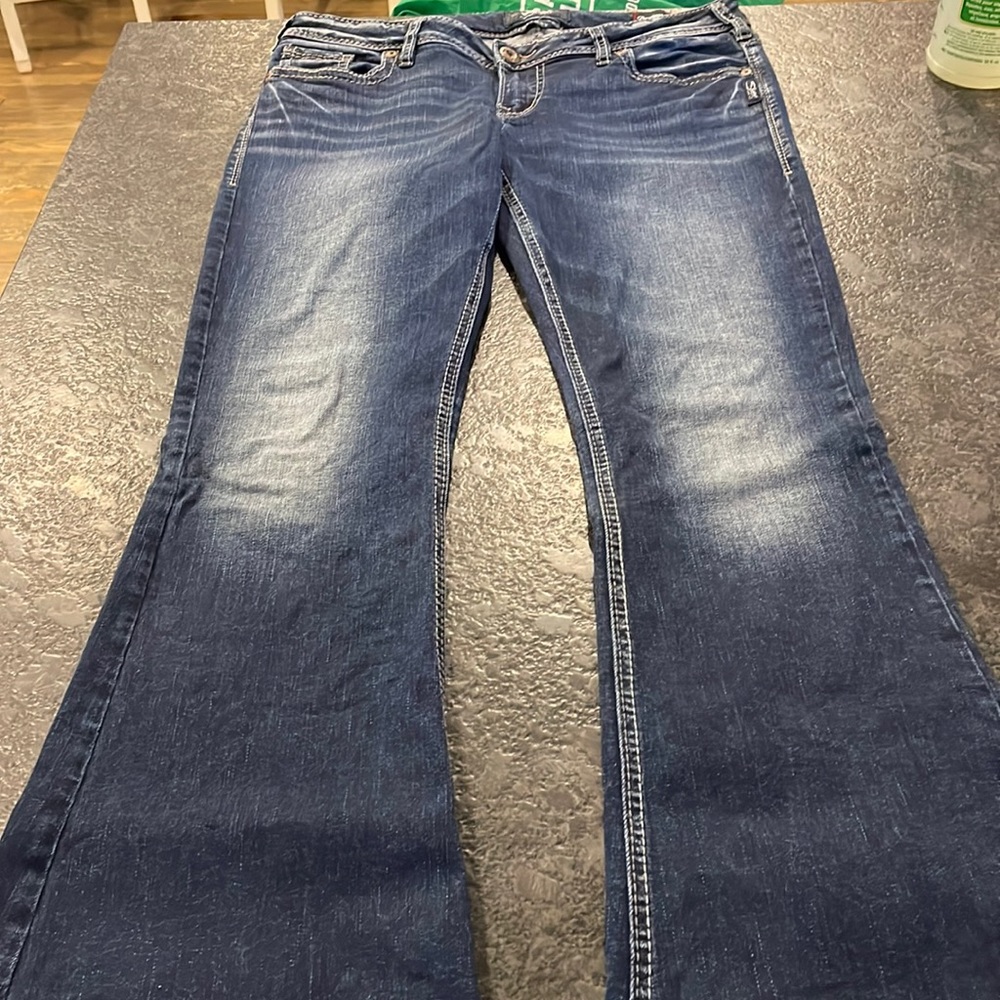 Silver jeans Tuesday low rise flare
